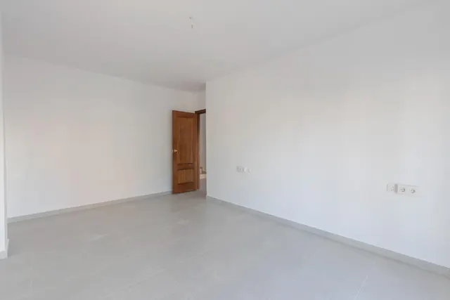 PISO EN MONACHIL DE 3 DORMITORIOS — 11
