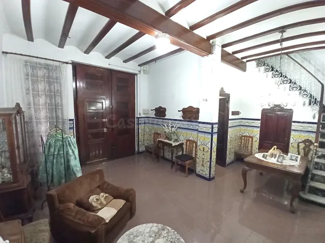 Se vende espectacular casa en el mismo centro de Alzira - foto 2
