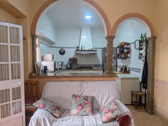 Amplia Casa en Venta en Marchena — 9