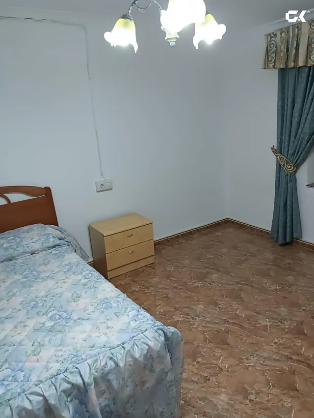 Casa de pueblo en Zarcilla de Ramos: cinco dormitorios, estufa de leña y un patio para vivir fuera — 7