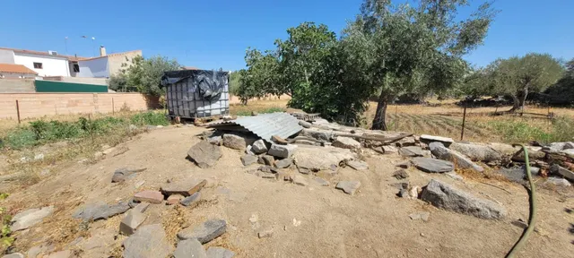 SOLAR URBANO EN VILLANUEVA DEL  DUQUE — 8