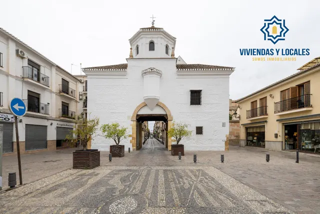 estupendo local en el centro de Santa Fe — 24