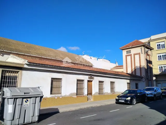 VENTA DE NAVE EN TORRELLANO — 32