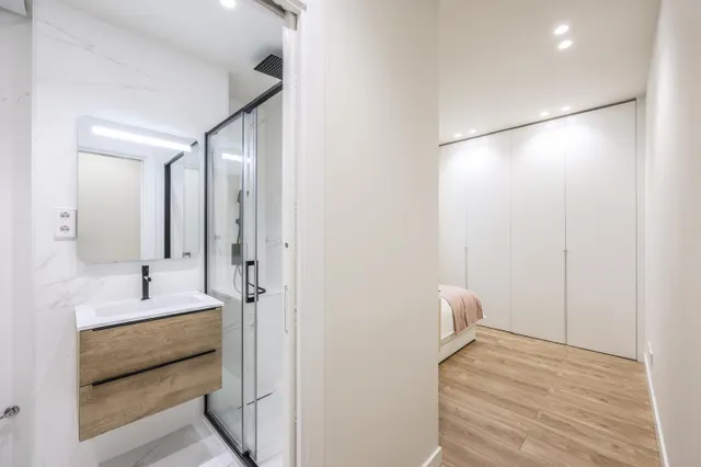 Exclusiva vivienda de lujo en planta alta con orientación sur junto al retiro — 6