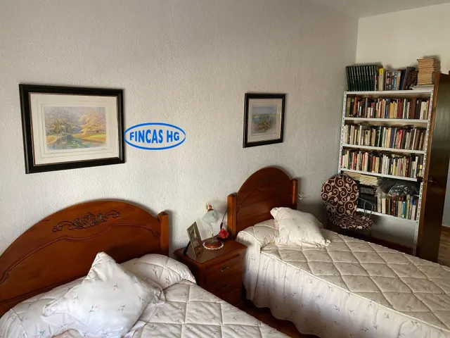 Típica casa tradicional de campo situada sobre terreno URBANO!  de 3900m2 — 32