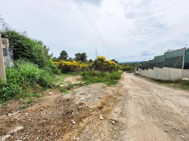Terreno rústico de 10.735 m2 en Castellbisbal zona Can Nicolau de Dalt. — 21