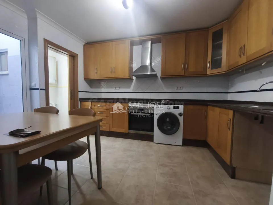Venta de casa reformada en el barrio de la coca, Aspe