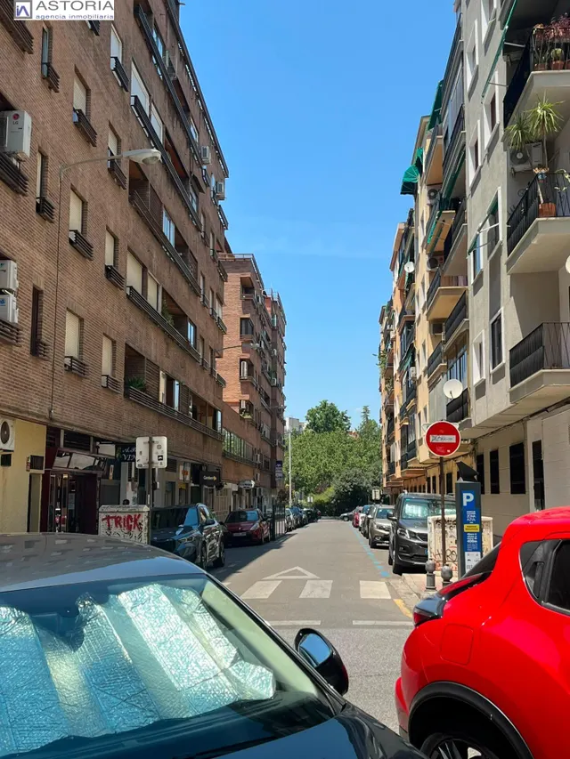 Piso sin muebles junto a Gran Capitán — 15