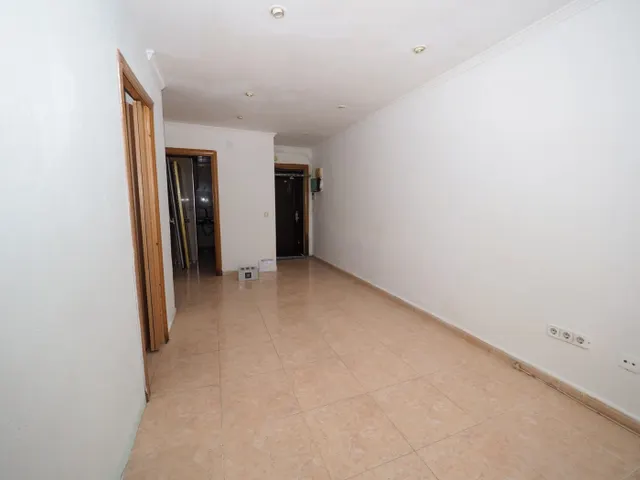 SE VENDE PISO EN BADALONA, ZONA LLEFIÀ — 2