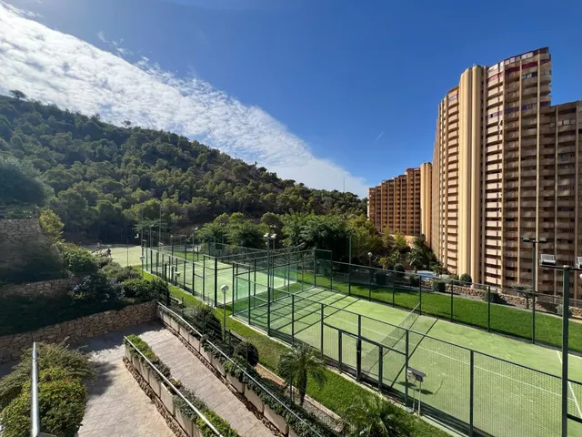 Se vende apartamento con vistas magnificas al mar nuevo a estrenar en Benidorm — 14