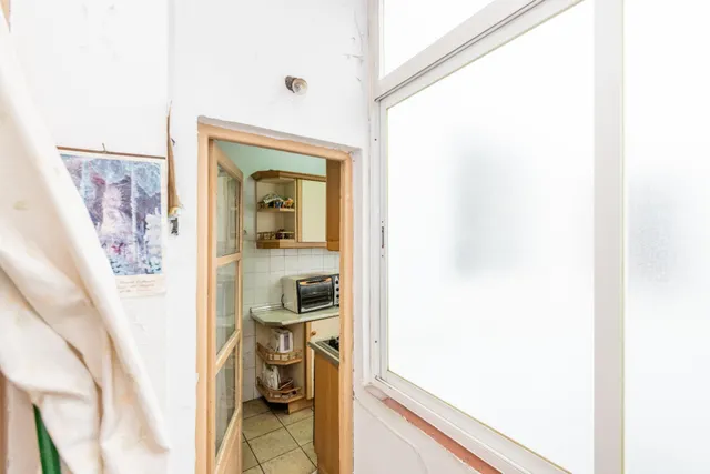 Piso para reformar junto a Plaza Einstein – 3 dormitorios y vistas despejadas — 20