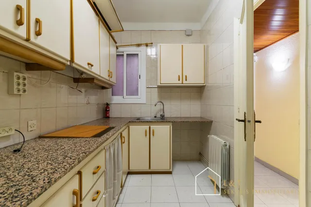 Piso en venta en plaza virrei amat – 4 habitaciones y 77 m2 útiles — 19