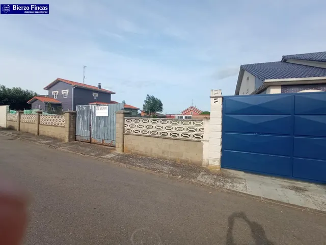 SE VENDE SOLAR EN LAS LOMAS - foto 2