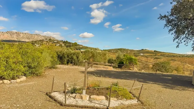 Finca rústica 2 habitaciones 140m² en venta - Polígono - Alrededores - Pedanías — 33