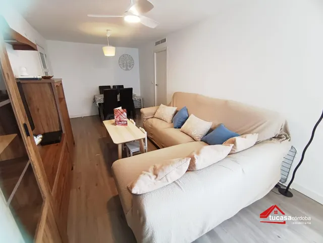 ¡En exclusiva! Magnífico piso exterior en Santa Rosa con par - foto 3