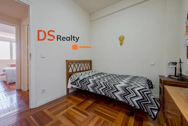 PISO EN VENTA EN LOPE DE RUEDA — 25