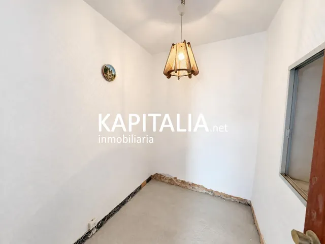 BONITA CASA A LA VENTA CON GARAJE EN BOLBAITE — 27