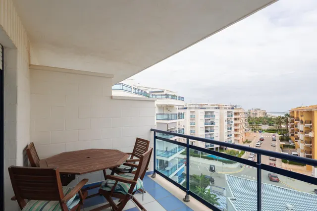 MAGNÍFICO ÁTICO CON VISTAS AL MAR — 44
