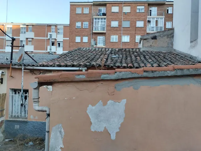 CASA PARA DERRIBAR EN ZAMORA ZONA SANTA ELENA (SIN POSIBILIDAD DE REHABILITACIÓN) — 5