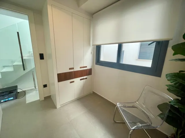 Chalet adosado de lujo con garaje privado y vistas al mar en Guardamar Hills — 20