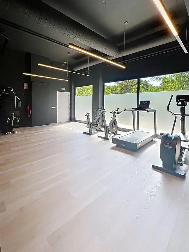 Apartamento 2 habitaciones 98m² en alquiler - Zona Franca — 21