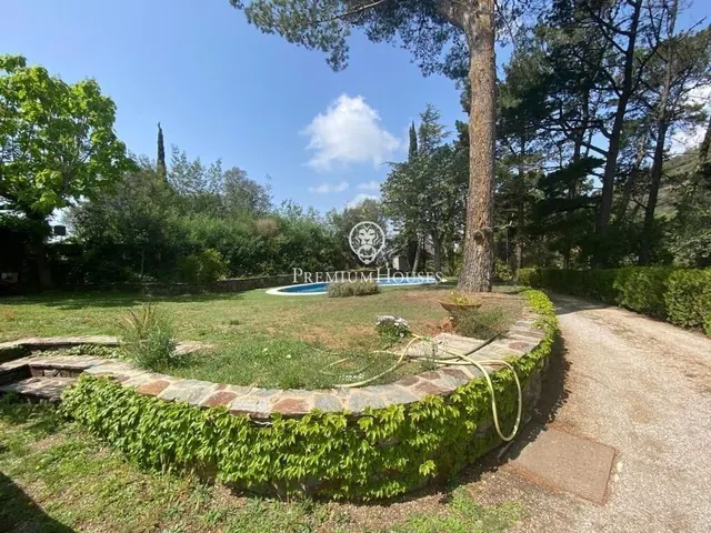 Exclusiva casa en Vallromanes. Naturaleza, privacidad y vistas panorámicas. — 34