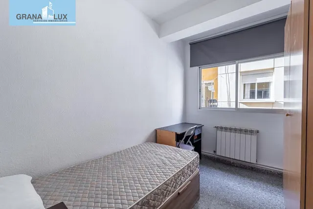 Piso amplio y luminoso en Ronda–Arabial — 20