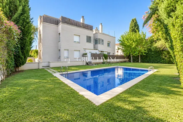 Ático dúplex en 2ª línea de mar en el vinyet, Sitges — 27