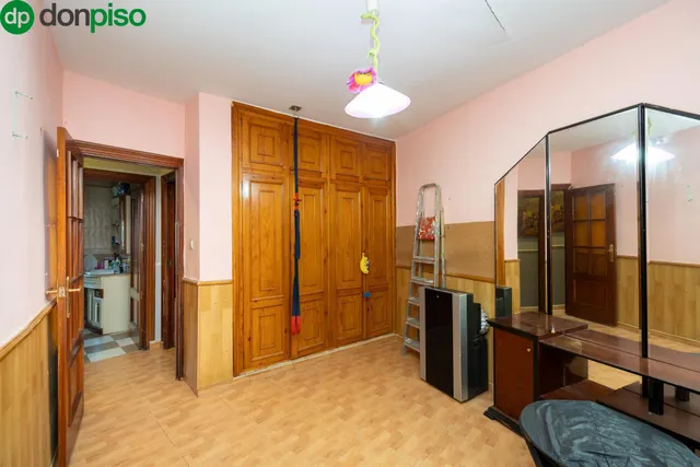 Casa con estupenda ubicación en Armilla. avenida de los ogíjares — 21