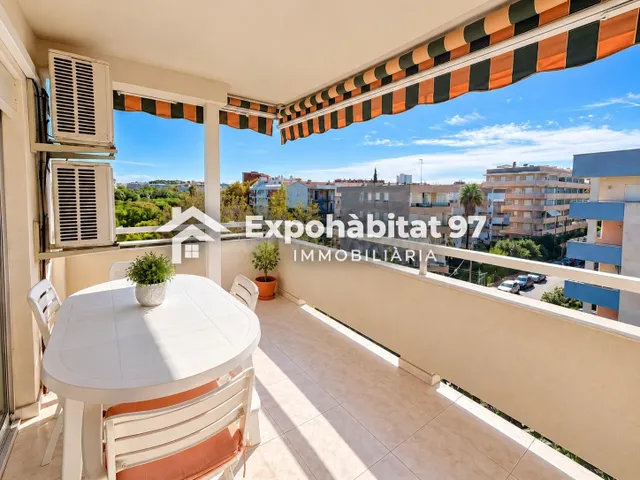¡APARTAMENTO DE 3 habitaciones CON 2 BAÑOS ESQUINERO DE 100 