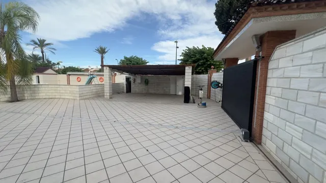 Chalet 8 habitaciones 700m² en venta - Centro — 35