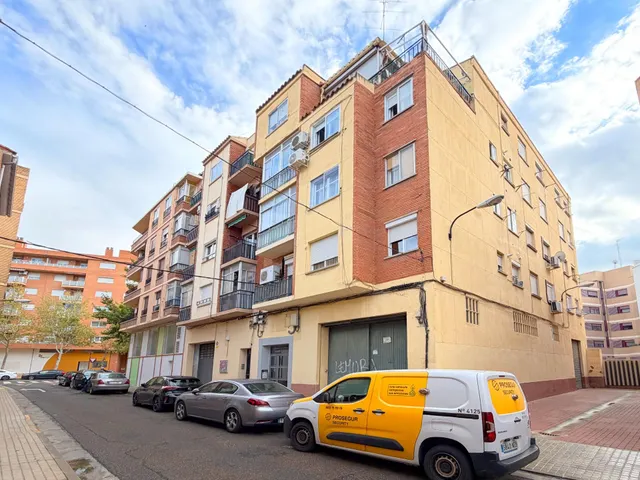 SE VENDE PISO DE TRES DORMITORIOS CON VISTAS DESPEJADAS EN LA JOTA - ZARAGOZA — 26
