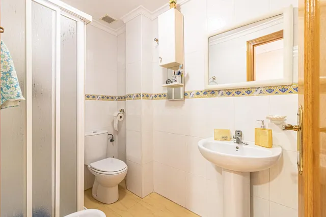 SE VENDE CASA ADOSADA EN BENIMODO – 223 m2, AMPLIA Y LUMINOS - foto 5