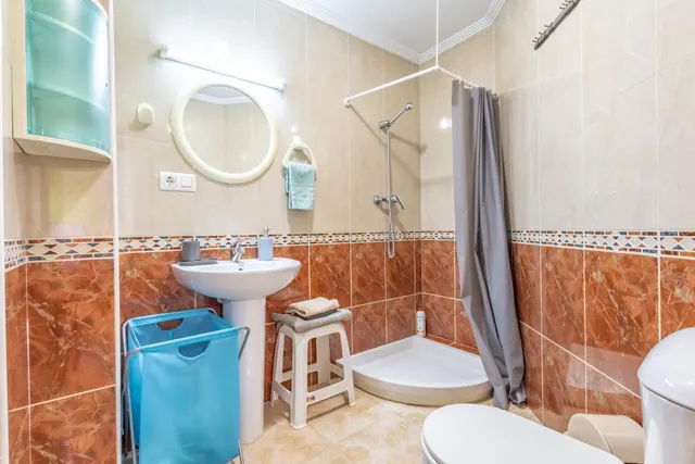 Luminoso apartamento de 3 dormitorios, 2 baños + trastero — 20