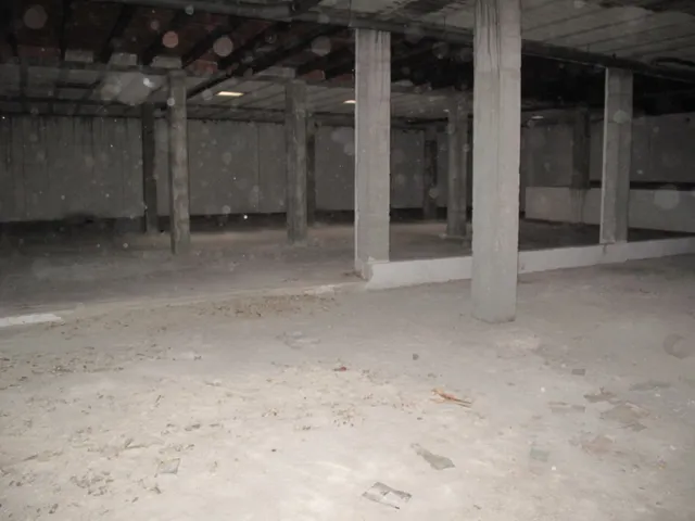 ++se vende local comercial dando a dos calles en esquina en el palmar murcia++ 946m2 — 19