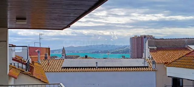 Buen apartamento con buena terraza, cerca del centro de Pala - foto 5