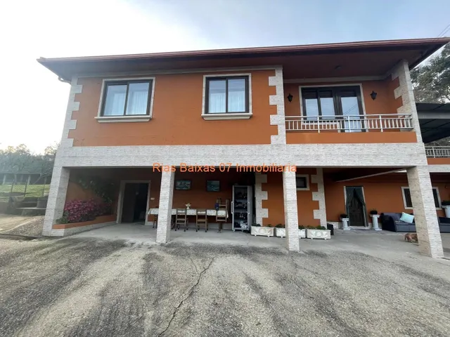 REF 4206 CASA 5 DORM. CON AMPLIA PARCELA CERRADA ( MOS ) — 4