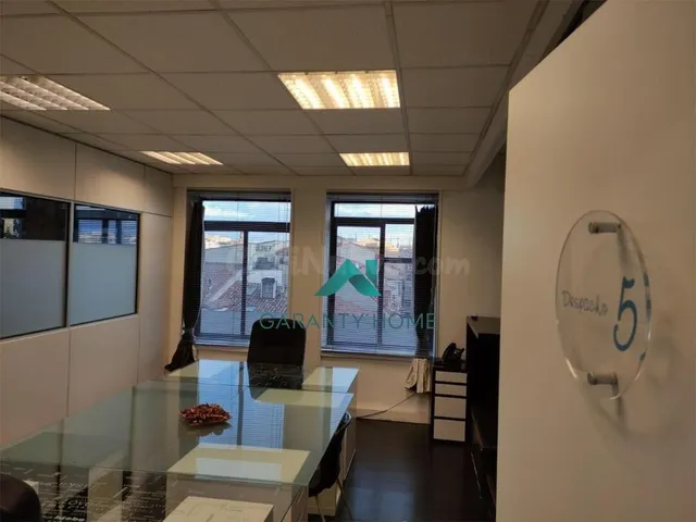Oficina de alquiler en Universidad - Malasaña, Madrid - foto 5