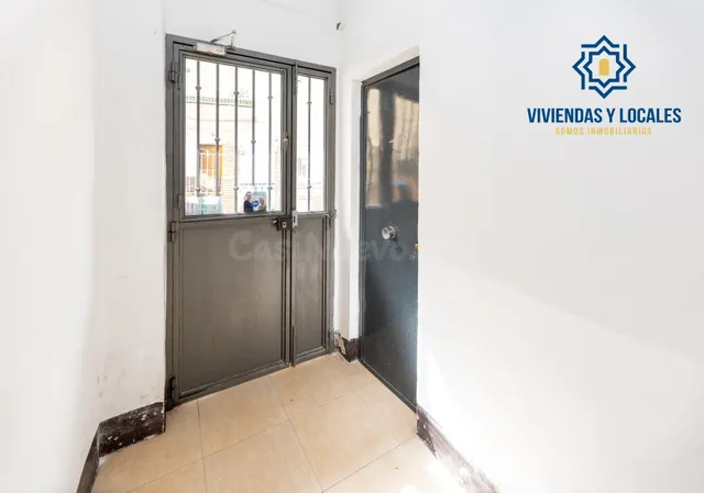 Local Comercial en la Mejor Zona de La Chana - foto 4