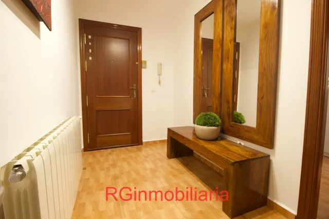 Apartamento 2 habitaciones, patio, trastero y zona aparcamiento. — 15