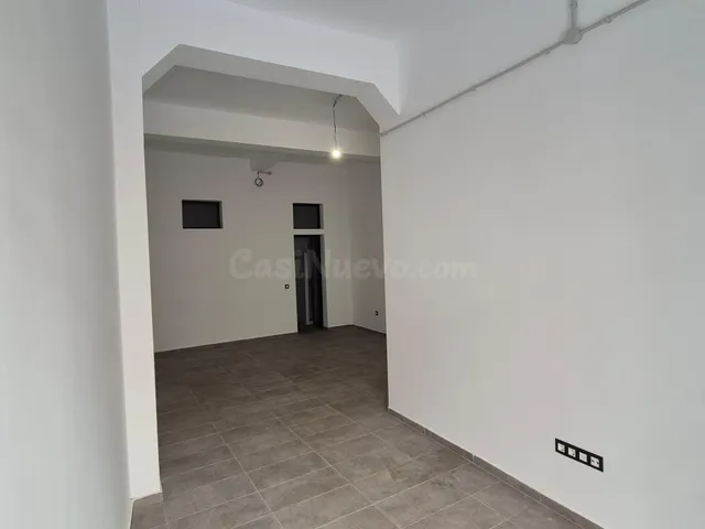 Local comercial 42m² en alquiler - Zona Centro - foto 5