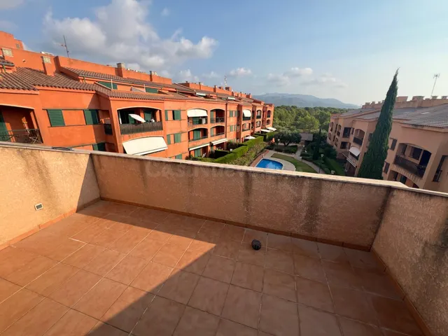 Espectacular ático dúplex con vistas al mar en la exclusiva  - foto 5