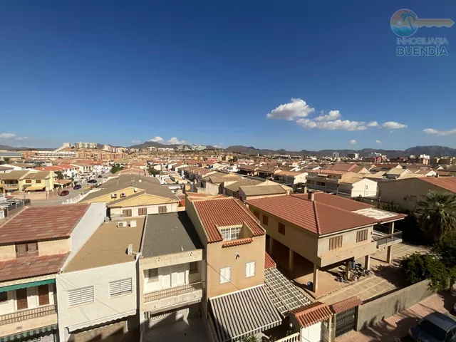 REFORMADO APARTAMENTO A 50 M DE LA PLAYA DE LA ISLA — 8