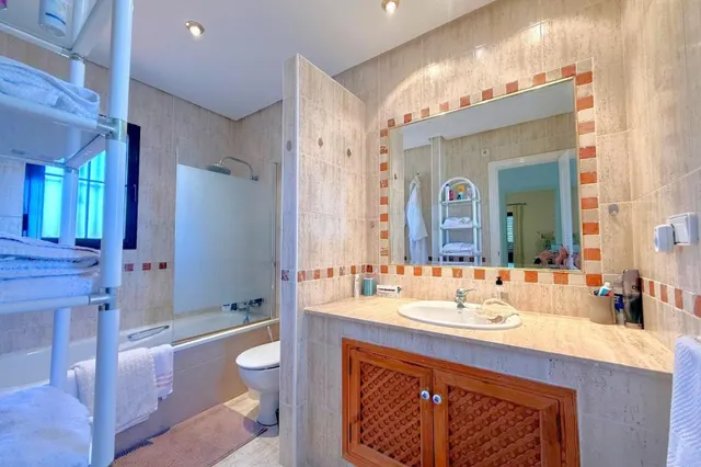 Villa Independiente Orientada al Sur con Vistas al Mar, Piscina Privada y Apartamento Separado en La Fuente — 21