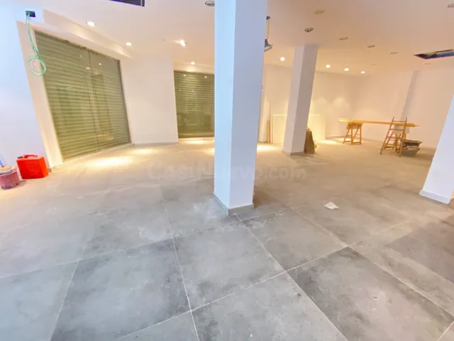 Local comercial de 200m, ideal panadería cafetería. - foto 2