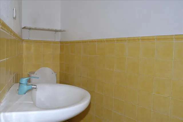 ¡GRAN CASA ADOSADA DE 351 M2 CON ENORME POTENCIAL EN ALGECIRAS! — 14