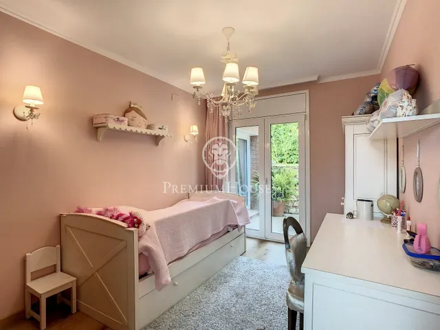 Preciosa casa de lujo en venta con vistas al mar y piscina en Calella — 27