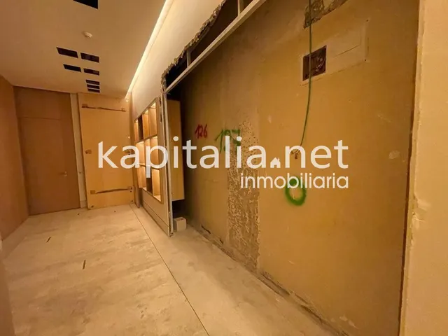 Local comercial en alquiler en el centro en Valencia (Valencia) — 20