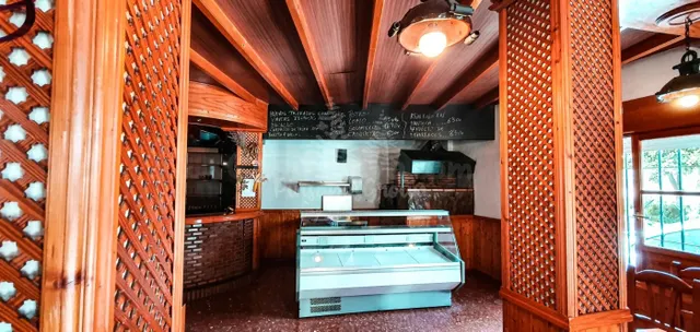 LOCAL COMERCIAL BAR-RESTAURANTE-ASADOR EN YUNQUERA - foto 3