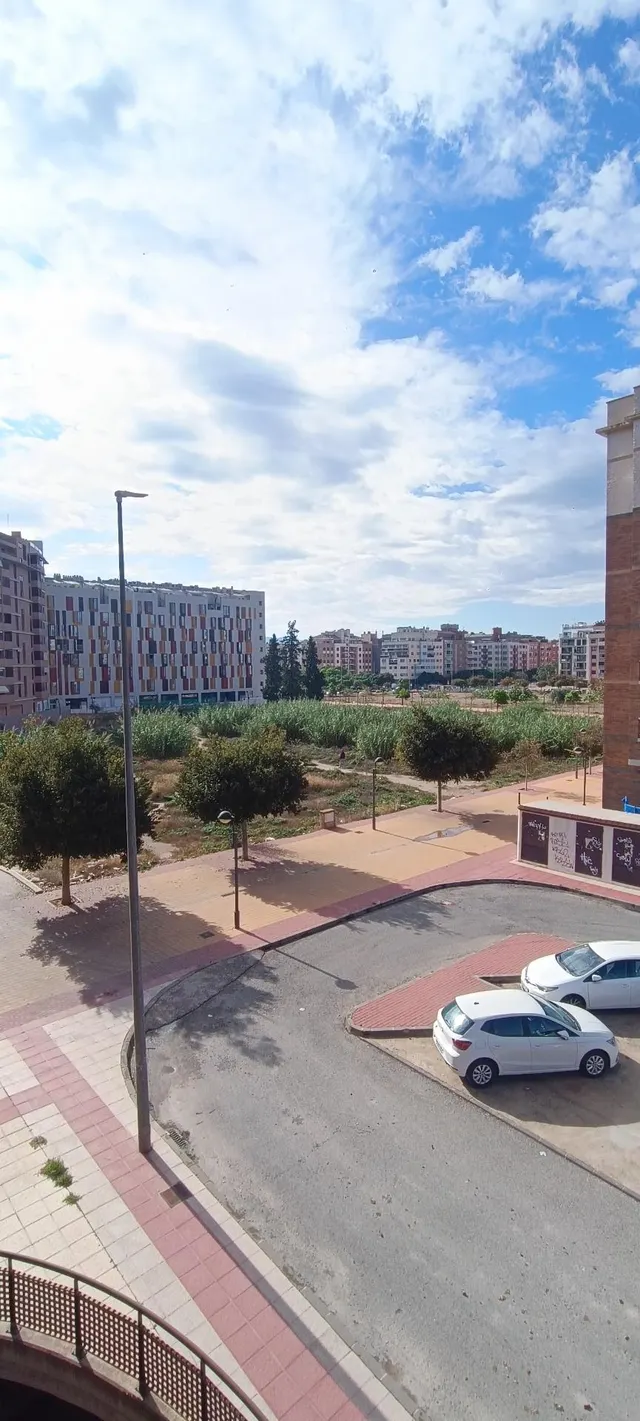 Oportunidad con TERRAZA en Juan Carlos I — 46